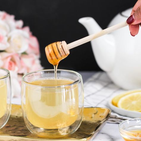 This week I re-shot my Lemon ginger tea as it is my go-to drink in the winter months and it’s so simple and so good that I wanted to make sure you all try the tea and enjoy the benefits! I have been working on my photography and trying to shoot something as simple as a tea was so so hard for me. Here is a photo after taking @foodtographyschool course and swipe left to see my before shot! Thanks to Sarah @bromabakery for putting together this AMAZING school and course!!! Recipe link here - https: Lemon And Ginger Tea, Ministry Of Curry, Honey Lemon Tea, Lemon Ginger Tea, Caffeine Free Drinks, Ginger Honey Lemon, Ginger And Lemon, Ginger Tea Recipe, Marion's Kitchen