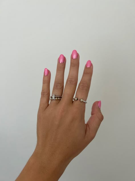 Hot pink with chrome Strawberry Pink Chrome Nails, Strawberry Chrome Nails, Light Pink Chrome Nails Short, Baby Pink Chrome Nails, Hot Pink Chrome Nails, Pink With Chrome, Short Oval Nails, Hoco Nails, Spring Break Nails