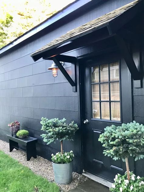 23 Garage Decor Ideas to Revamp the Inside and Outside Garage Side Door Entrance Ideas, Garage Entrance Door, Garage Entrance To House, Diy Portico, Garage Decor Ideas, Garage Side Door, Detached Garage Designs, Photo Studio Design, Small Home Gym