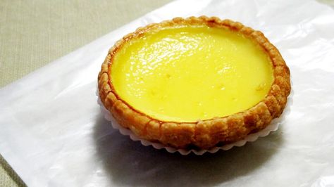 Why Does Egg Custard Go Watery? via @missvickiecom Egg Custard Pie Recipe, Baked Egg Custard, Egg Custard Pie, Custard Pie Recipe, Healthy Dessert Options, Baked Custard, Custard Desserts, Toffee Pudding, Egg Custard