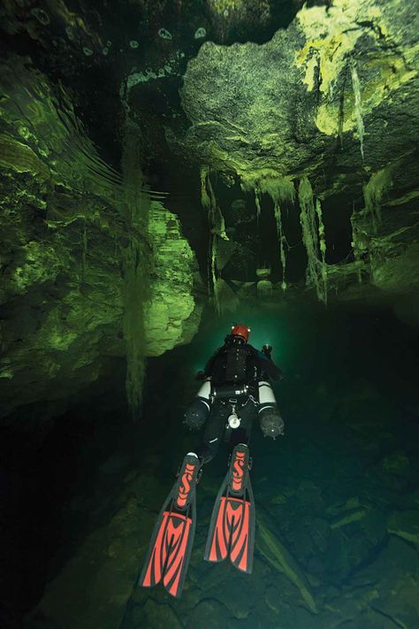 Diving Down Under: Australia's Olwolgin Cave System | Scuba Diving Dive Knife, Hanging Gardens Of Babylon, Scuba Equipment, Technical Diving, Scuba Diving Photography, Diver Down, Underwater Caves, Gardens Of Babylon, Hanging Gardens