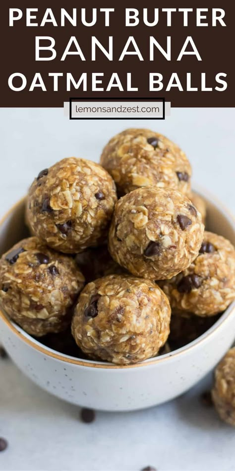 These Peanut Butter Banana Oatmeal Balls, aka Chunky Monkey Oatmeal Bites are the perfect peanut butter snack for when you have ripe bananas to use up. Whip them up in just 10 minutes! The perfect snack that everyone will love. Banana Oatmeal Balls, Banana Oatmeal Bites, Peanut Butter Banana Oatmeal, Fitness Snacks, Oatmeal Balls, Oatmeal Bites, Peanut Butter Snacks, Banana Bites, Chunky Monkey