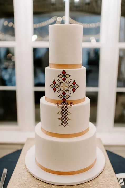 Ranch Wedding Cake, Boho Cow Cake, Native Wedding Cake, Aztec Party Theme, Boho Western Wedding Cake, Cow Skull Cake, Cowhide Cake, Aztec Cake, Rustic Fall Wedding Cake