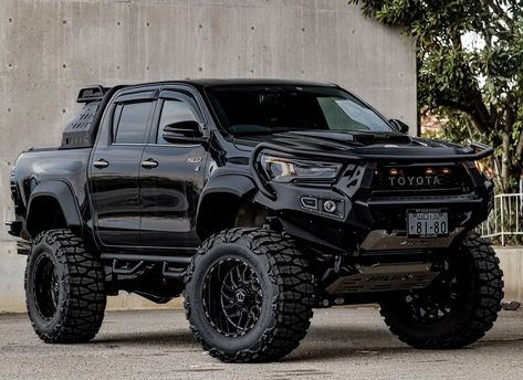 Toyota Trucks Tundra, Hilux 4x4 Modified, Toyota Hilux Offroad, Black Toyota Tacoma, Chevy Tahoe Z71, Tacoma Mods, Toyota 4runner Trd, Toyota Suv, Tacoma Truck