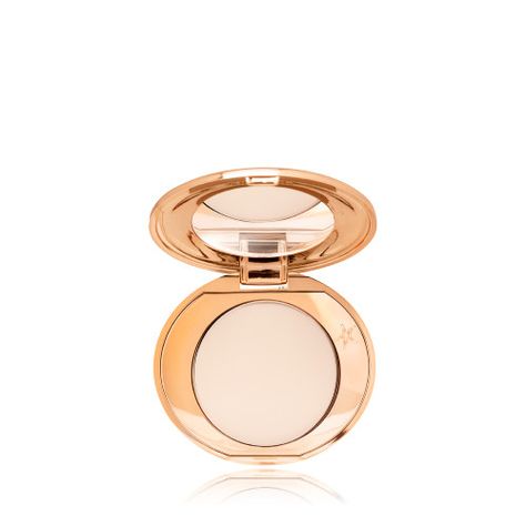 Charlotte Tilbury Airbrush Flawless, Tan Skin Tone, Magical Makeup, Makeup Powder, Fair Skin Tone, Medium Skin Tone, Mini Makeup, Powder Compact, Finishing Powder