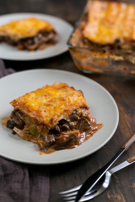 Lasaña vegetariana con zucchini y boloñesa de champiñones Fun Pasta, Rice Grain, Cooking Ideas, Korean Food, Lasagna, Zucchini, Vegan Recipes, Good Food, Yummy Food