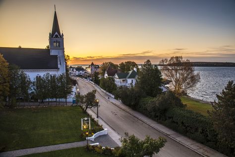 Mackinac Island, Opening Day, The Winter, Travel