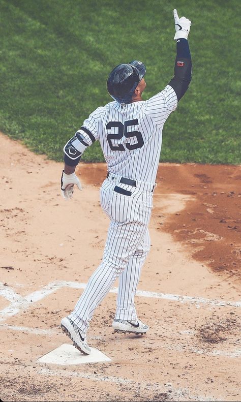 New York Yankees Wallpaper, Yankees Poster, Baseball Wallpaper, Gleyber Torres, New York Yankees Logo, Baseball Pictures, New York Yankees Baseball, Nba Pictures, Yankee Stadium