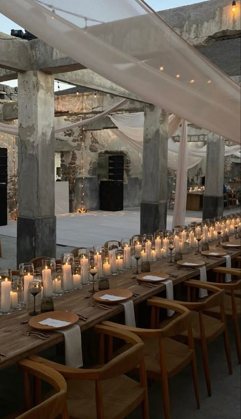 Outdoor White Party Ideas, Effortless Wedding Decor, Wedding Dinner Party Aesthetic, Simple Luxury Wedding Decor, Wedding Reception Hanging Decor, Subtle Wedding Decor, Small Aesthetic Wedding, Classy Woodsy Wedding, Destination Reception Ideas