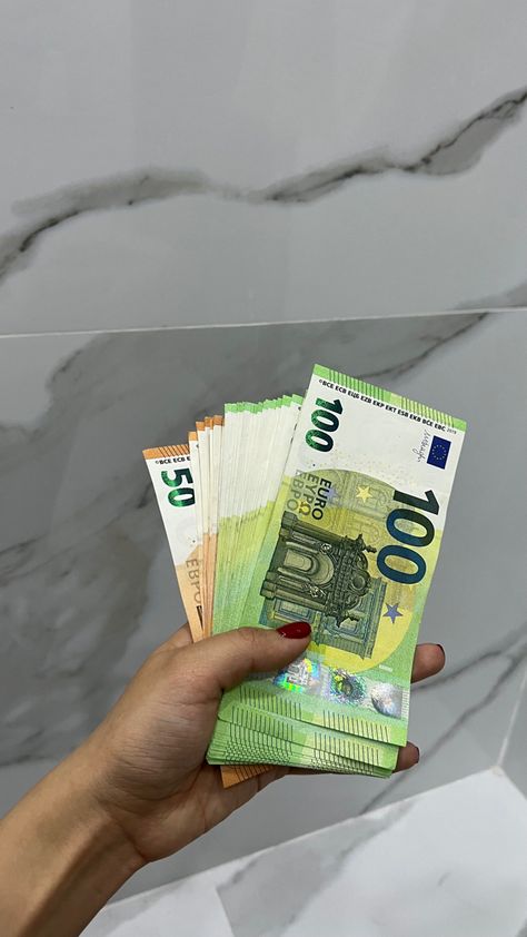 Money Euros Aestethic, Euros Aesthetic, Money Aesthetic Euro, Money Euro, Euro Money, Money Vision Board, Vision Board Goals, Vision Board Photos, Fake Money