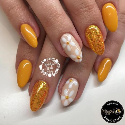 🌼 D A S I E S 🌼 Using EVERYTHING Magpie! 🖤Magpie Gel Colour Marigold Nails, Magpie Nails, Dance Nails, Long Gel Nails, Cute Nail Colors, Nails Painted, Nails Lips, Secret Nails, Spring Love