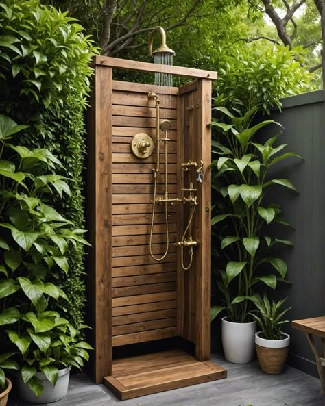 20 Home Outdoor Shower Ideas That Are Totally Unique – ToolzView Outdoor Shower Side Of House, Outdoor Shower By Pool, Outdoor Shower Bali Style, Surf Shower Outdoor, Modern Outdoor Shower Ideas, Outside Shower Ideas Backyards, Garden Sauna Ideas, Outdoor Shower Ideas Private, Outdoor Pool Shower Ideas