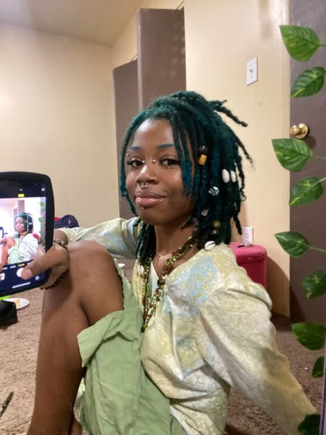 Locs With Jewelry, Hair Jewelry For Locs, Turquoise Locs, Green Locs, Dyed Locs Black Women, Colored Locs Black Women, Black And Green Hair, Green Dreads, Dreads Girl