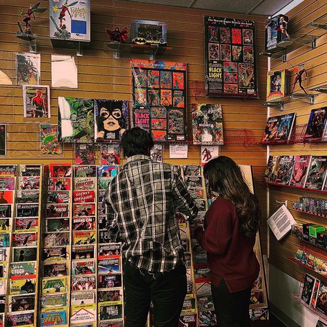 Comic Book Writer Aesthetic, Comic Book Shop Aesthetic, Comic Shop Aesthetic, Reading Comics Aesthetic, Comic Book Store Aesthetic, Comic Con Aesthetic, Comic Book Aesthetic, Book Store Aesthetic, Geek Aesthetic