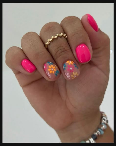 Biab Nail Design Spring, Summer Biab Nails 2023, Summer Gel Nails Ideas Short 2023, Summer Painted Nails, Summer Biab Nails Short, Spring Gel Manicure Ideas, Gel Nails Spring 2023, Beach Nails Vacation Simple Gel Short, Very Short Gel Nails Summer