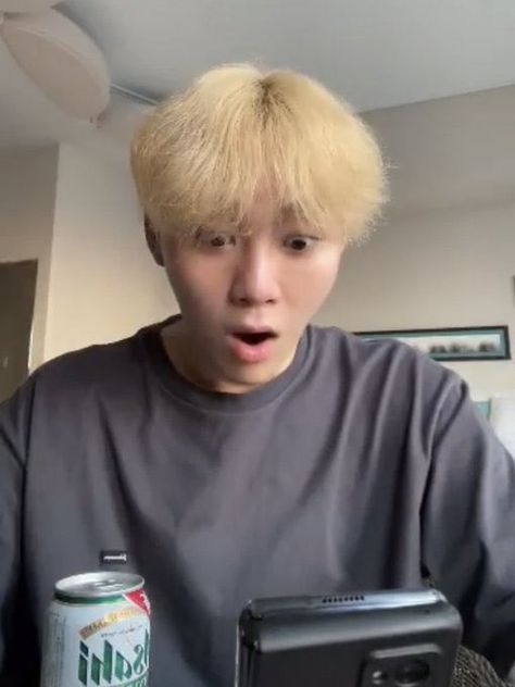 Seventeen Reaction Pics, Shocked Reaction Pic, Shock Meme, Seventeen Meme, Meme Reaction, Seventeen Memes, Reaction Pic, Reaction Pics, Pledis Entertainment