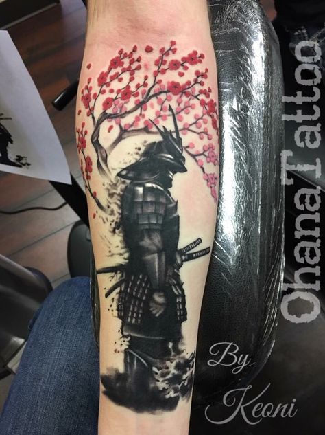 Samurai with cherry blossoms. The fading samurai represents fading from the trials of the world, and the cherry tree represents inner peace, which is why it's the only part of the image in color. Japanese Tattoo Sleeve Samurai, Tato Irezumi, Samurai Tattoo Sleeve, Guerriero Samurai, Tato Tradisional, Samurai Tattoo Design, Cool Forearm Tattoos, Warrior Tattoos, Irezumi Tattoos