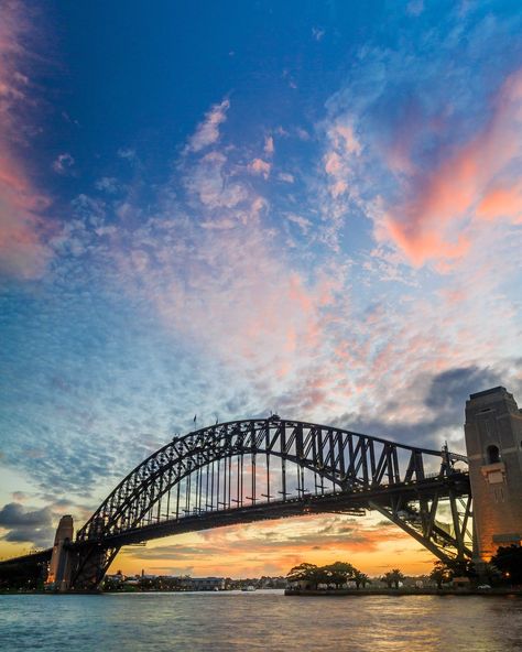 Sydney Travel, Harbor Bridge, Visit Sydney, Harbour Bridge, Visit Australia, Sydney Harbour, The Blue Mountains, Instagrammable Places, Bondi Beach