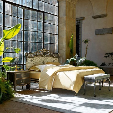 yellow bed in a bedroom with indoor plants Italian Bedroom Tuscan Style, Italian Bedroom Decor, Italian Bedroom Design, Tuscan Cottage, Italian Bedroom, Italian Bed, Luxury Materials, Beautiful Bed, Italian Interior Design