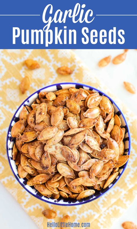 Pumpkin Seed Recipes Salted, Pumpkin Seed Recipes Baked, Veggie Recipes Breakfast, Best Pumpkin Seed Recipe, Savory Pumpkin Seeds, Roasted Pumpkin Seeds Recipe, Pumpkin Seed Recipes Roasted, Fall Recipes Snacks, Homemade Pumpkin Seeds