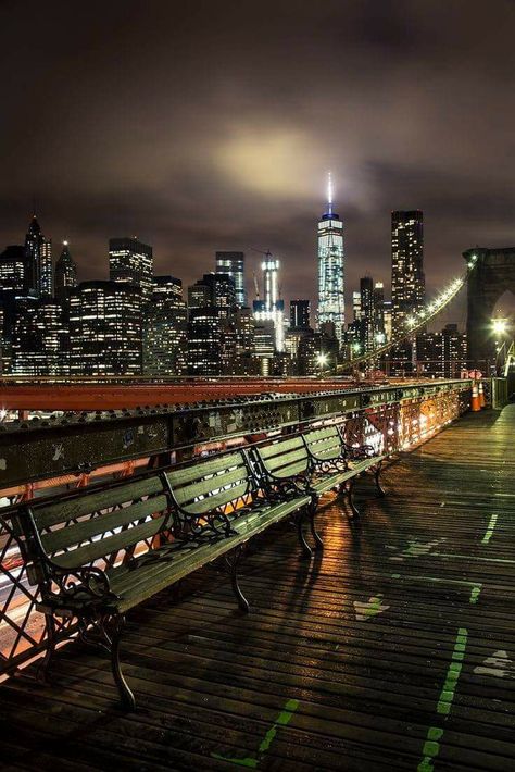 New York City Brooklyn Bridge Flicker Com New York At Night Aesthetic, Brooklyn Bridge At Night, Brooklyn Night, New York Bridge, At Night Aesthetic, New York At Night, Nyc At Night, New York Bucket List, New York City Night