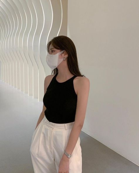 Black Sando Outfit, Sando Outfit, Black Sando, Chic Black Outfits, Korean Casual Outfits, Korean Fashion Dress, Korean Girl Fashion, Causual Outfits, Kpop Fashion Outfits