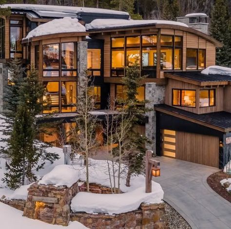 Colorado House, Colorado Aesthetic, Denver Colorado, Colorado Homes, Log Cabin Homes, Cabin Homes, Log Cabin, Colorado, Bedroom Decor