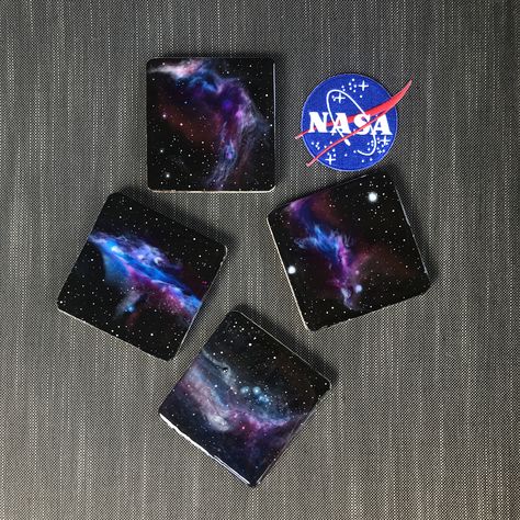 Cosmic galaxy acrylic resin space coasters by Lanchen designs - @lanchendesigns Space Resin, Galaxy Epoxy, Resin Galaxy, Black Coaster Resin, Galaxy Coasters, Galaxy Resin Coasters, Moon Coaster Resin, Diy Galaxy, Space Jewelry