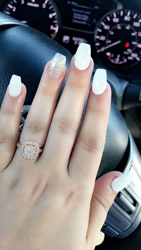 Homecoming Acrylic Nails, Nails With Regular Nail Polish, Simple White Nails, Acrylic Nails Gold, White Sparkly Nails, White Sparkle Nails, Ombré Acrylic, Dance Nails, Hoco Nails