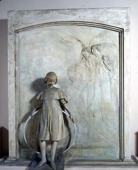 Pietro Canonica monumento_funerario_a_laura_vigo 1907- 1908 Pietro Canonica, Victorian Life, Italian Sculptors, Stage Set, Portrait Sculpture, Classical Art, Turin, Figurative, Cemetery