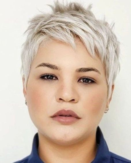 20 Most Delightful Pixie Cut for Round Face Ideas ! Short Hair Styles For Chubby Faces, Short Hairstyle For Chubby Face, Short Hair For Round Face Chubby, Fine Flat Hair Haircuts, Pixie Cut Chubby Face, Pixie Haircut For Chubby Faces, Pixie 2022, Wig Updo, Pixie Cut Round Face