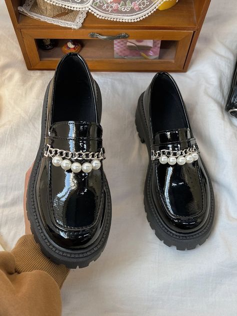 Faux Pearls & Chain Decor Slip On Loafers | SHEIN USA Loafers With Pearls, Cute Black Loafers, Shiny Shoes Outfit, Black Fancy Shoes, Fancy Shoes For Women, Black Loafer Outfits Women, Shiny Black Shoes, Black Loafers Outfit, Cute Loafers