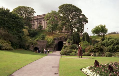 Great Castles - Gallery - Nottingham Castle - Nottinghamshire England Nottinghamshire England, Washington Camping, Nottingham Castle, Camping In England, Uk Trip, Castles In England, Sherwood Forest, British Countryside, Venue Ideas