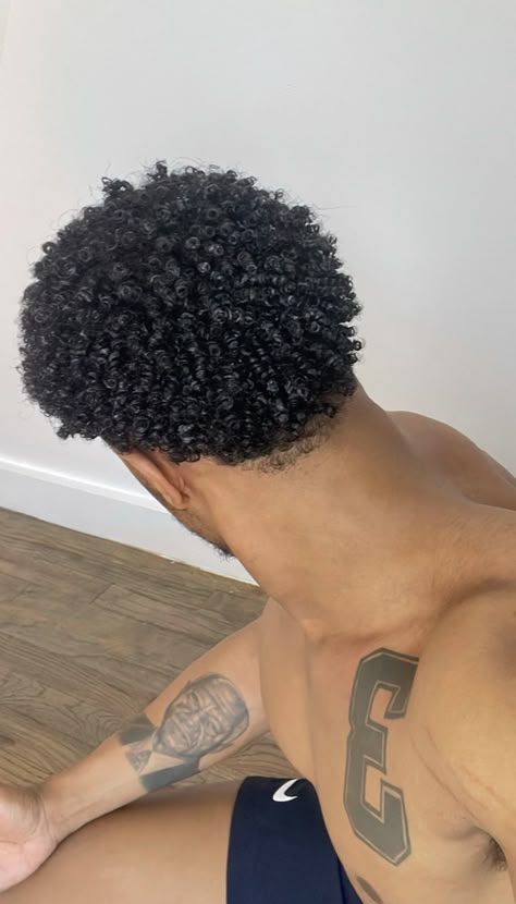 Curly Hair On Black Guys, Long Afro Curly Hair, 3c Hair Men, Black Guys Hairstyles, 4a Curly Hair, Black Men Curly Hairstyles, Waves Hairstyle Men, Fade Haircut Curly Hair, Taper Fade Curly Hair