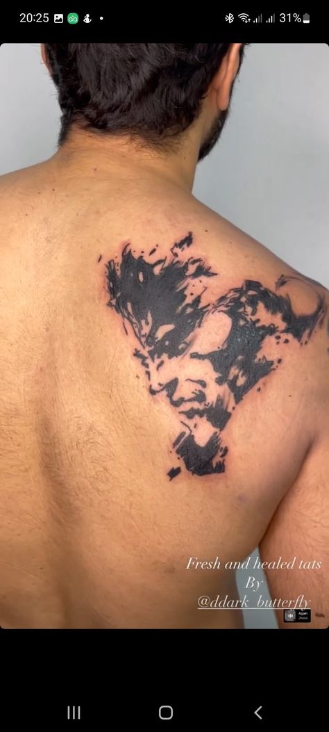 Back Tattoo of Solid Snake (from Metal Gear Solid) Metal Gear Tattoo Ideas, Metal Gear Solid Tattoo Ideas, Solid Snake Tattoo, Mgs Tattoo, Metal Gear Tattoo, Metal Gear Solid Tattoo, Angel Tats, Snake Back Tattoo, Solid Tattoo