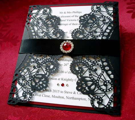 Gothic wedding invitation in black and red! www.quillsweddingstationery.co.uk https://www.facebook.com/pages/Quills-Wedding-Stationery/278003989009997 Gothic Wedding Invitations, Halloween Wedding Invitations, Gothic Themes, Paper Invitation, Goth Wedding, Dark Wedding, Black Wedding Invitations, Black Invitation, Black And White Wedding