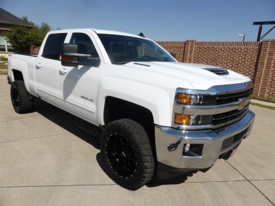 2018 Chevrolet Silverado 2500HD 4WD Crew Cab LT DURAMAX LIFTED CUSTOM WHEELS SUPER NICE !! ** White ** Pickup 4 Doors - $39995 - to view more details go to : https://www.DFWDIESELSALES.COM/inventory/view/13512748 2009 Chevy Silverado 2500 Hd, 2009 Chevy Silverado, Chevy Duramax, 2018 Chevy Silverado, Silverado Hd, Chevrolet Silverado 2500hd, Chevy Silverado 2500 Hd, Duramax Diesel, Lifted Chevy