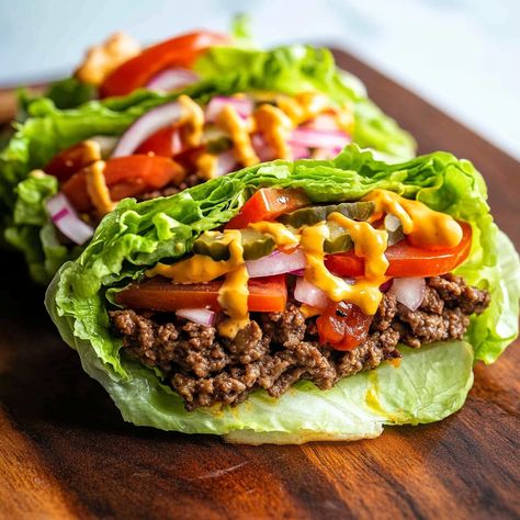 Lettuce Wrap Cheeseburger, Lettuce Wrap Burger Healthy, Lettuce Wrap Burger, Burger Lettuce Wraps, Lettuce Burger, Burger Lettuce, Lettuce Wrapped Burger, Classic Burger, Turkey Lettuce Wraps