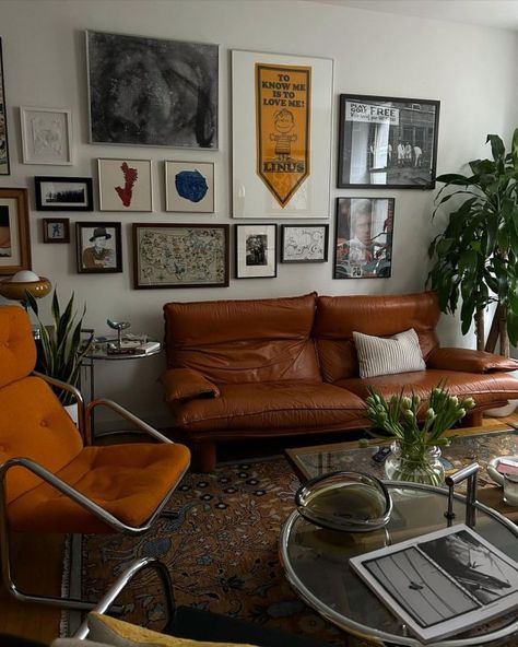 Not my beautiful house Apartment Living Room Men, Weird Room Decor Vintage, Eclectic Apartment Bedroom, Apartment Inspiration Vintage, Vibey House, Men’s Apartment Ideas, Modern Masculine Living Room, Midcentury Modern Apartment, Cali Apartment