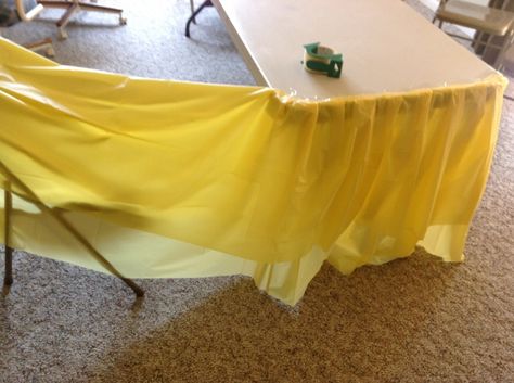 DIY ruffle table skirt with cheap .97 plastic table cloths tutorial Diy Table Skirts, Plastic Table Cloth, Diy Ruffle, Mickey Mouse Clubhouse Party, Table Skirts, Skirt Diy, Make A Table, Plastic Table Covers, Baby Shower Table