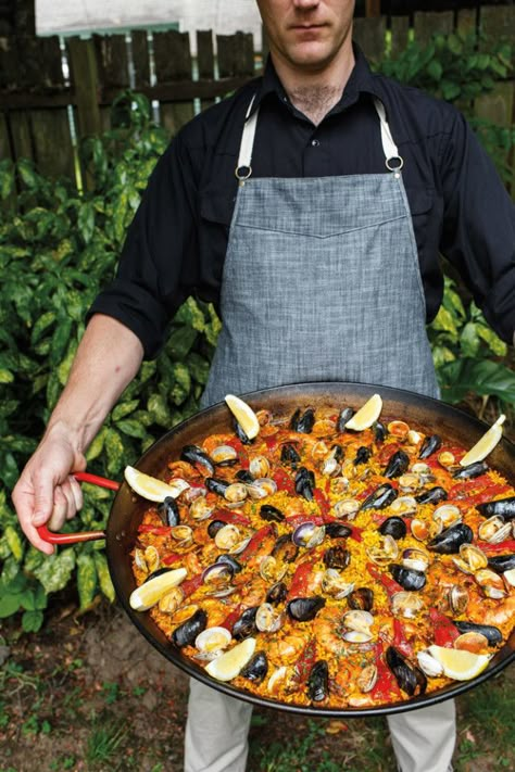 Paella Party, Paella Recipe Seafood, Seafood Paella, Paella Recipe, Spanish Dishes, Seafood Dinner, Fish Dishes, Rice Dishes, Seafood Dishes