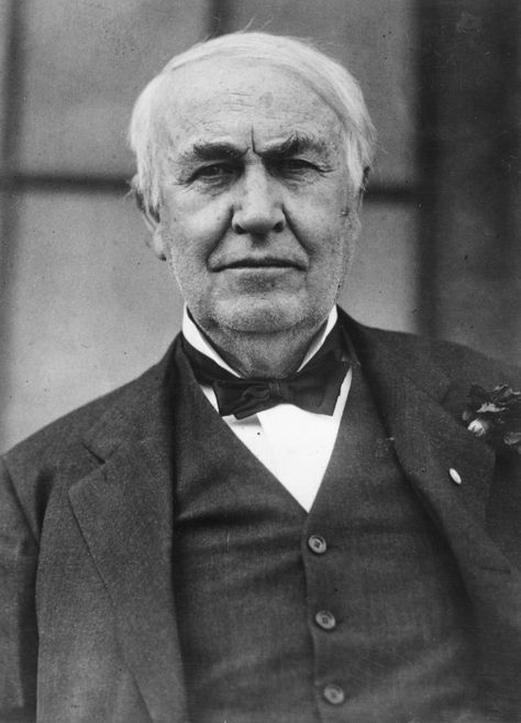 1847-02-11 Thomas Alva Edison born in Milan, OH, died 1931-10-18 in West Orange, NJ at age 84 Thomas Alva Edison, Alva Edison, False Facts, Famous Historical Figures, Top Podcasts, Menlo Park, Thomas Edison, Tableau Art, Motion Picture