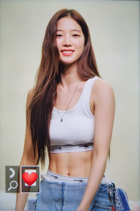 Chaewon Sakura, Nakamura Kazuha, Icons Girls, Abs Women, Beauty Aesthetic, Korean Wave, Body Inspiration, My Chemical, Korean Beauty