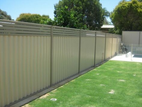 colorbond fencing with top slats Fence Height Extension, Colorbond Fence, Slat Fencing, Sleeper Retaining Wall, Horizontal Slat Fence, Security Fencing, Pool Gate, Pool Fencing, Modern Fence Design