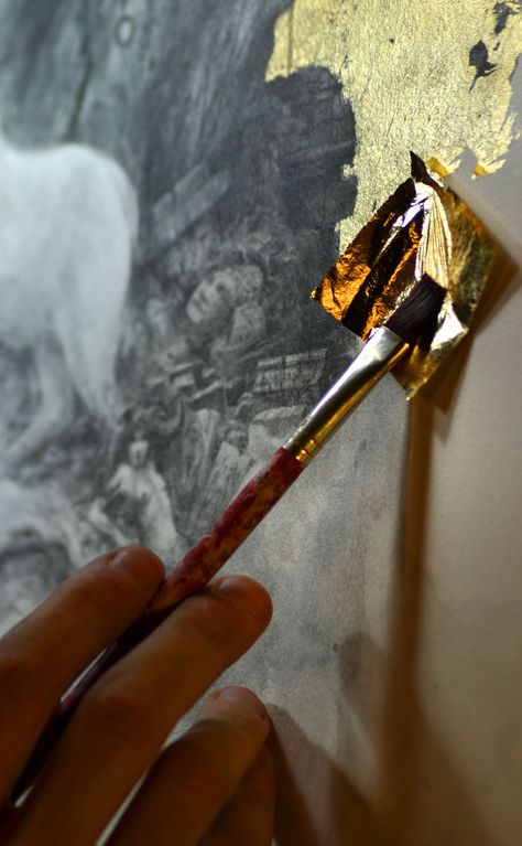 Painting with gold foil would be awesome! Yoann Lossel, Bean Ideas, Environment Painting, Monochromatic Art, Graphite Art, Abstract Painting Techniques, Gold Leaf Art, Fine Art Painting Oil, Gold Leaf Painting