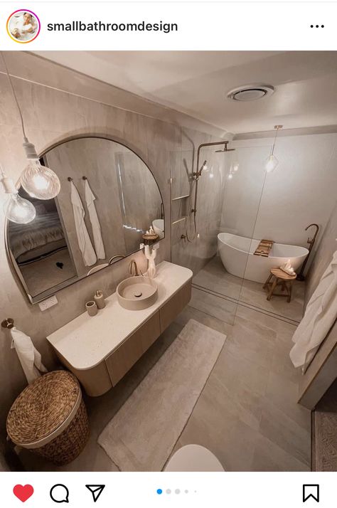 Vanilla Bathroom Ideas, Beige Aesthetic Bathroom, Aestethic Bathroom, Classy Bathroom Ideas, Modern European Bathroom, Small Beige Bathroom Ideas, Chic Bathroom Design, Classy Bathroom, Makeover Bathroom