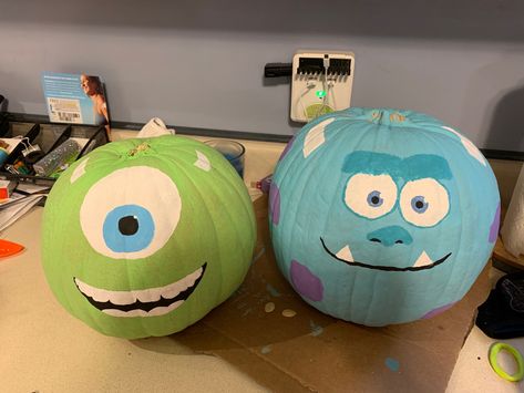 Pumpkin Painting Ideas Monsters Inc, Pumpkin Painting Ideas Mike And Sully, Pumpkin Painting Ideas Sully, Sully Pumpkin, Mike And Sully Pumpkin, Monsters Inc Pumpkin, Sully Pumpkin Painting, Mike Wazowski And Sully Pumpkin Painting, Monster Inc Pumpkin