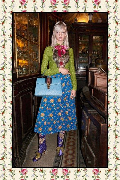 View the full Gucci Pre-Fall 2017 collection. Gucci Pre Fall 2017, Gucci 2017, Pre Fall Collection, Gucci Fashion, Outfit Combinations, Runway Collection, Fall 2017, Fashion 2017, Pre Fall