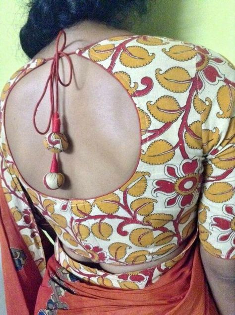 Pot Neck, Kalamkari Blouse Designs, Blouse Back Neck, Kalamkari Blouse, Boat Neck Blouse Design, Cotton Blouse Design, Backless Blouse Designs, Saree Blouse Neck Designs, Latest Model Blouse Designs