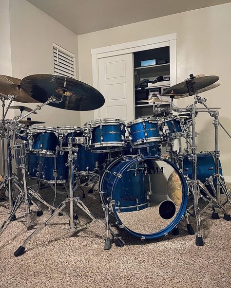 Electric Drums, Wallpapers Gaming, Tama Drums, Drum Beats, Drum Art, Cool Instruments, Small Room Ideas, Pearl Drums, Drums Art